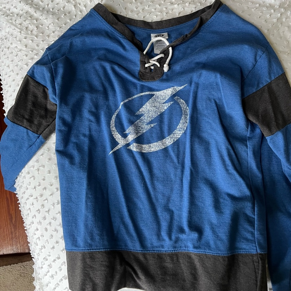Tampa bay lighting sweater